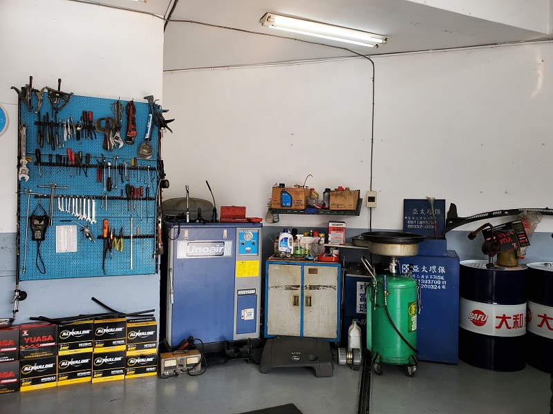 普利擎汽車專業保養中心台北台大店　現場環境十分整潔